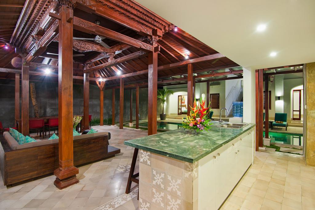 Villa Amalia Legian Eksteriør billede